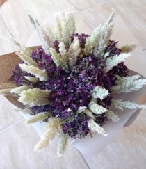 Ramo de flores secas cravo dos poetas roxo